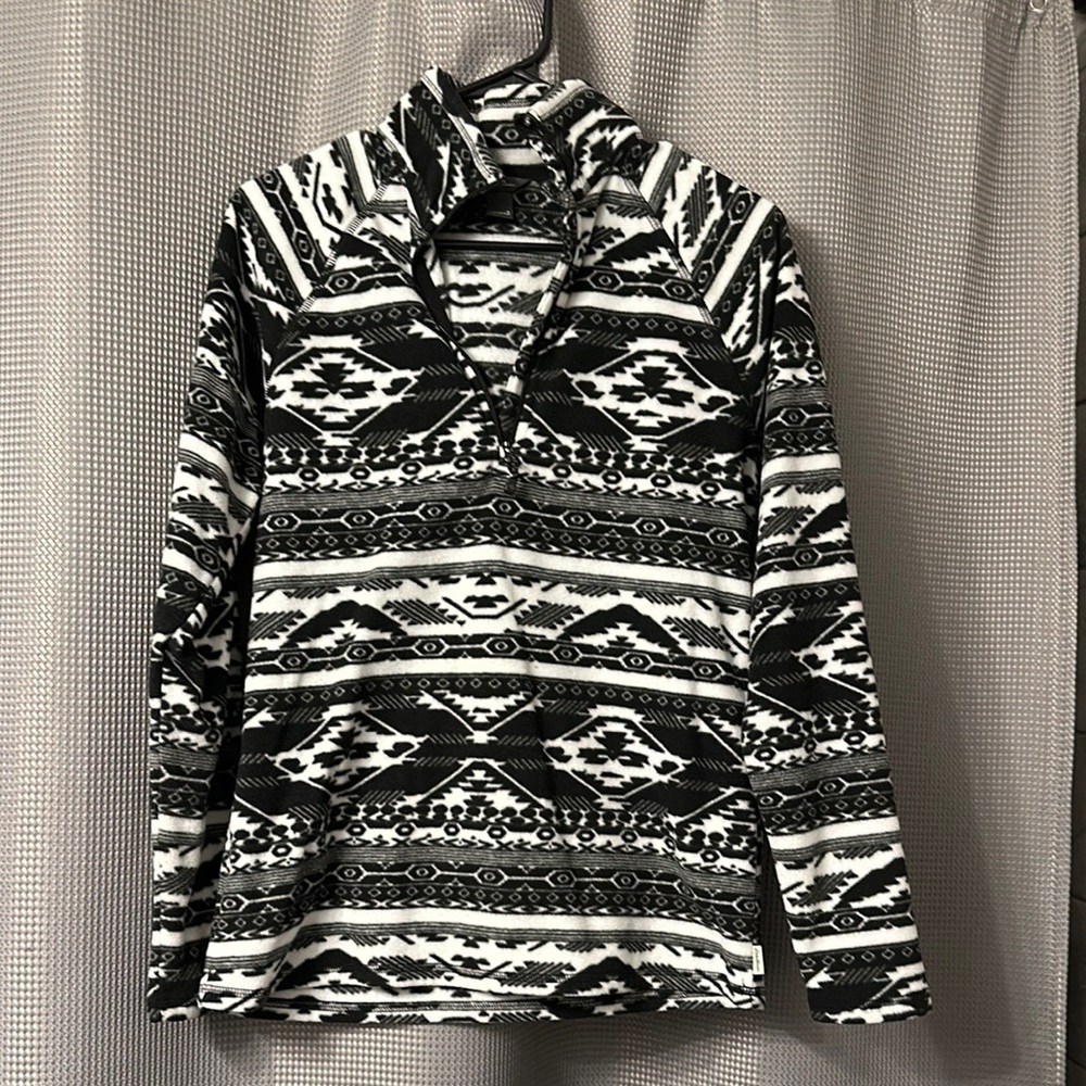 Aztec Print Pullover Sweater - Black and White